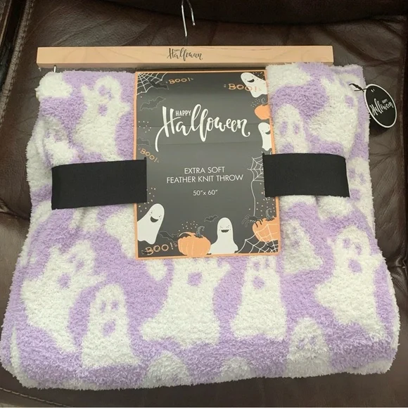 Happy Halloween Lavender Ghost Blanket 50” x 60” Extra Soft Feather Knit Throw